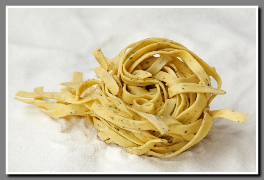 Tagliatelle al basilico